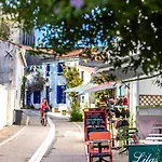 Κάμπινγκ 3 Etoiles - 1km De La - Piscine Chauffee Et Espace Fitness Saint-Georges-de-Didonne