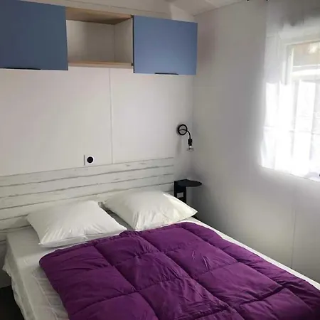 3 Etoiles - Piscine - Ccaihff 营地 *