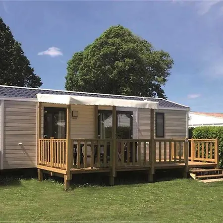 3 Etoiles - Piscine - Ccaihff 营地