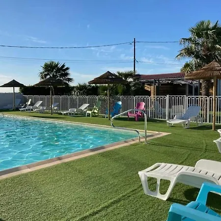 3 Etoiles - Piscine - Ccaihff *