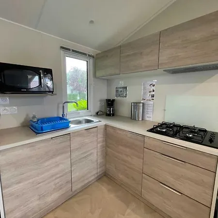 3 Etoiles - Piscine - Ccaihff 营地