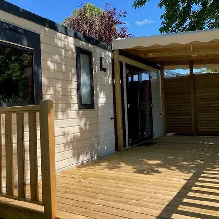 Camping 3 Etoiles - Piscine - Ccaihff *