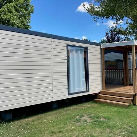 3 Etoiles - Piscine - Ccaihff *