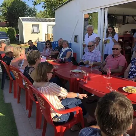 3 Etoiles - Piscine - Ccaihff 圣乔治德蒂