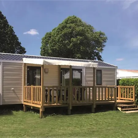 3 Etoiles - Piscine - Ccaihff Kemp