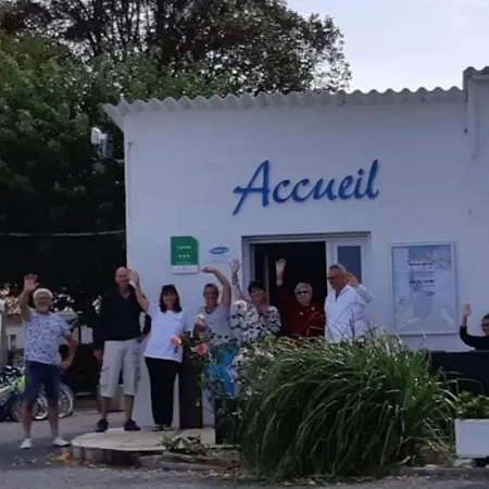 3 Etoiles - 1km De La - Piscine Chauffee Et Espace Fitness Campsite