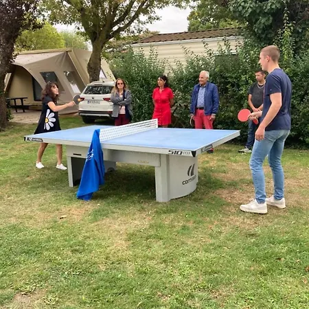 3 Etoiles - 1km De La - Piscine Chauffee Et Espace Fitness Campsite Saint-Georges-de-Didonne