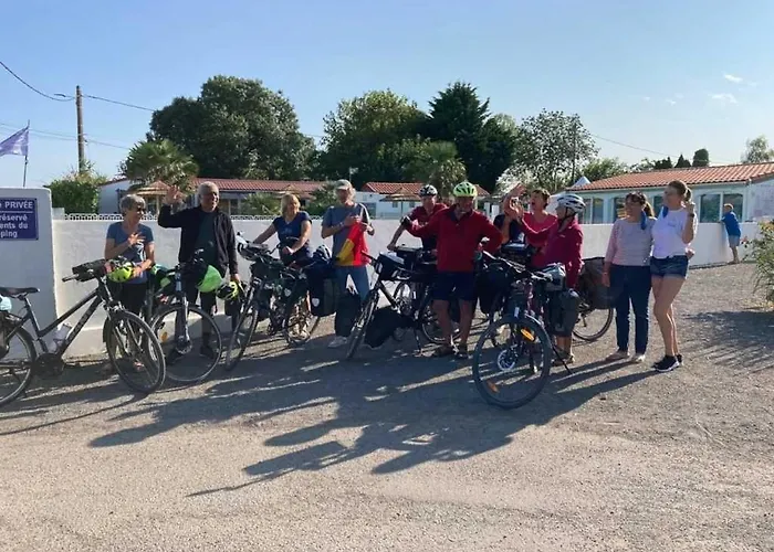 Kemp 3 Etoiles - Piscine - Ccaihff