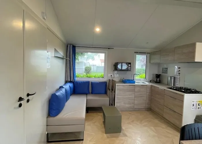 3 Etoiles - Piscine - Ccaihff Kemp *