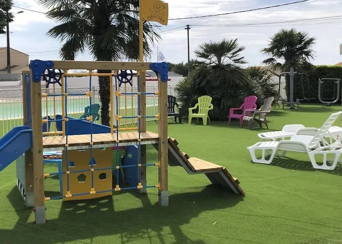 3 Etoiles - Piscine - Ccaihff Kemp