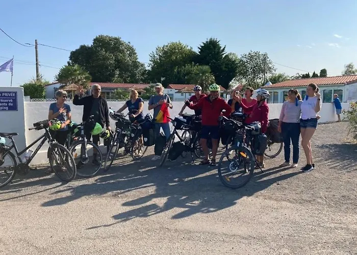 3 Etoiles - Piscine - Ccaihff Kemp *